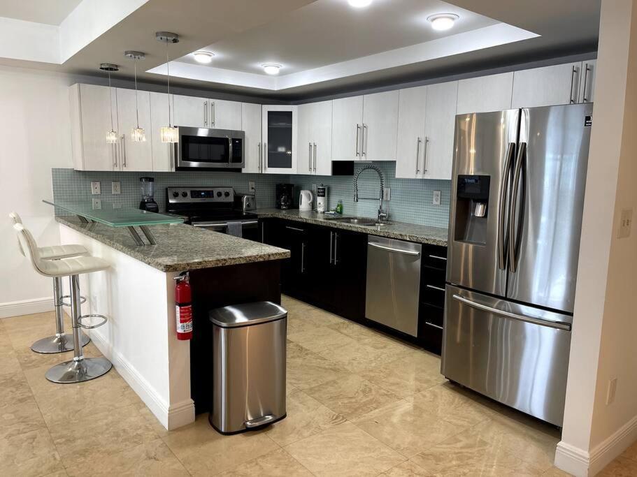 Breathtaking Ocean View! 15Th Floor Apartment Маями Бийч Екстериор снимка
