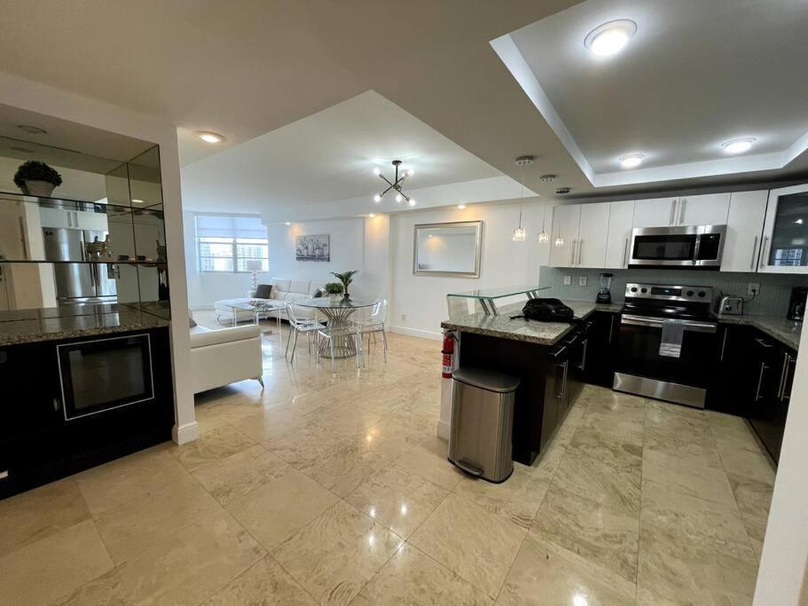 Breathtaking Ocean View! 15Th Floor Apartment Маями Бийч Екстериор снимка