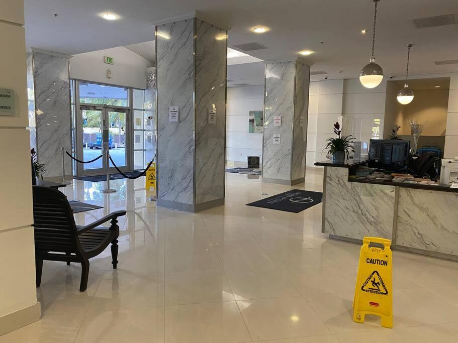 Breathtaking Ocean View! 15Th Floor Apartment Маями Бийч Екстериор снимка